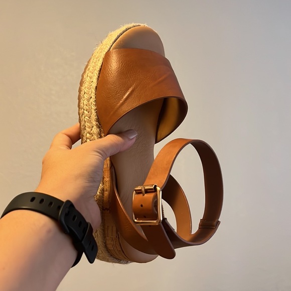 Sandals - Picture 5 of 5